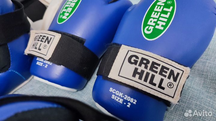 Перчатки, шлем, бандаж