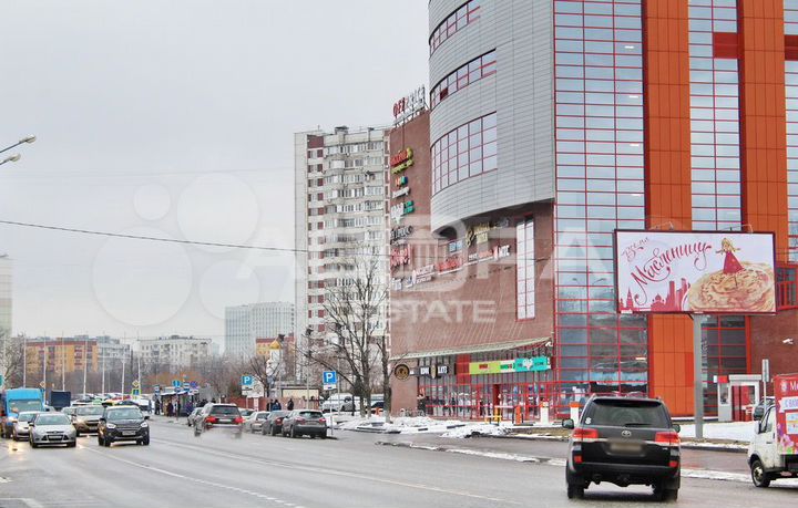 34,6 кв.м/ Аренда торгового помещения/на выходе из