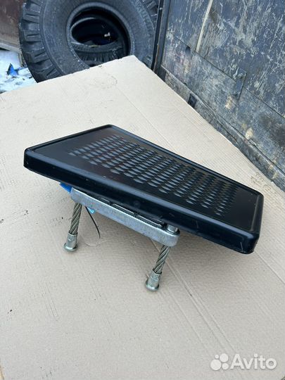 Подножка левая в сборе урал 4320