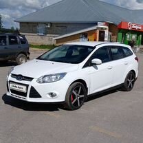 Ford Focus 1.6 MT, 2014, 210 000 км, с пробегом, цена 950 000 руб.