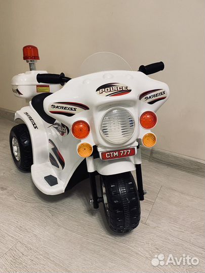 Аккумуляторная мотомашина-каталка со звуком,светом