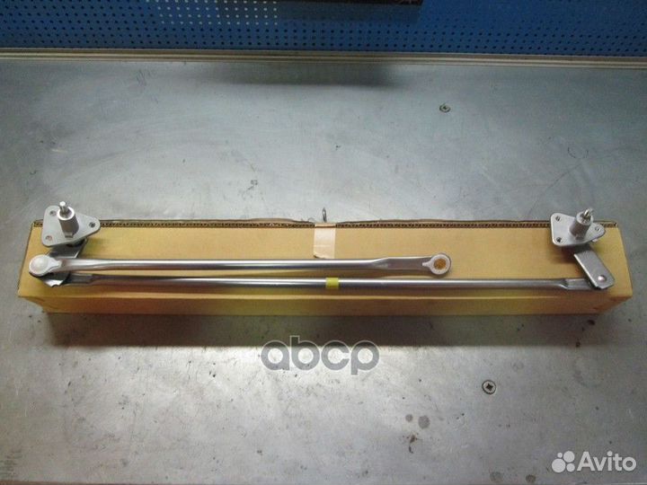 Кулиса переднего стеклоочистителя 8251A019
