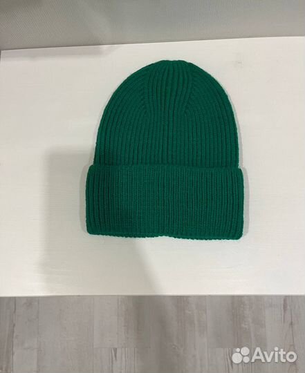 Женская шапка