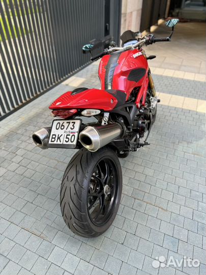 Ducati Monster 1100s