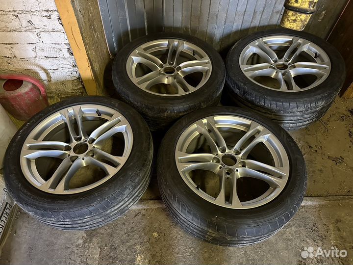 Колеса в сборе оригинал R18 бмв 613 стиль М