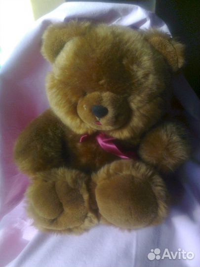 Медвежата. Новые. Высота 26см