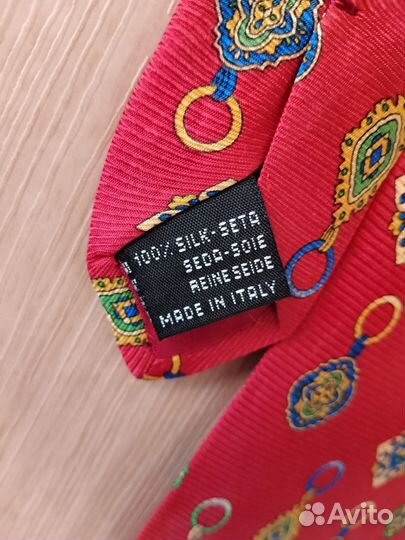 Шелковый галстук