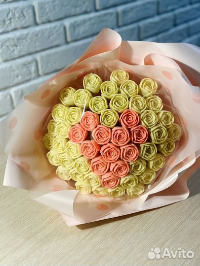 Букет из 51 шоколадной розы