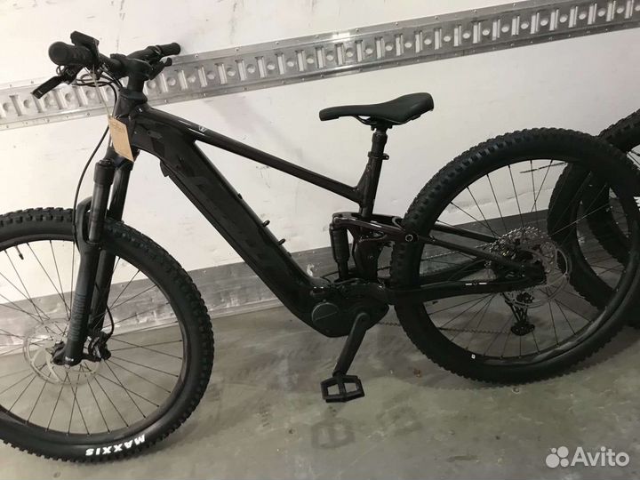 Новые электровелосипеды Giant Scott Cube Trek