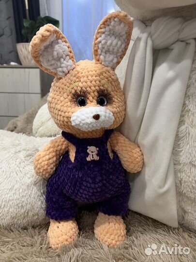 Вязаный заяц