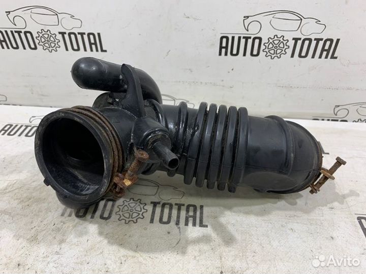 Патрубок воздушного фильтра Kia Rio 2