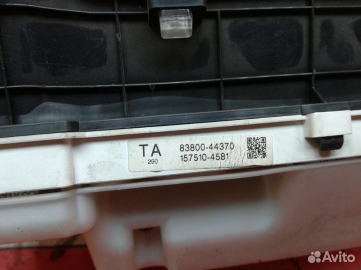 Панель приборов Toyota Ipsum ACM21W 2azfe 2001