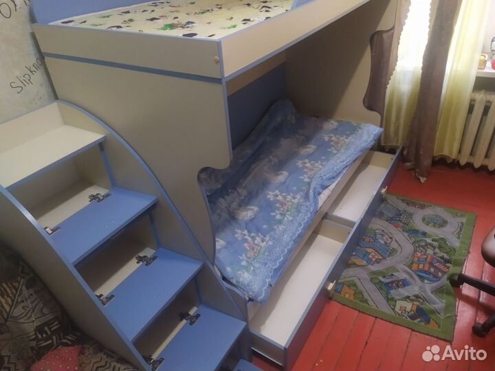 Двухъярусная кровать бу