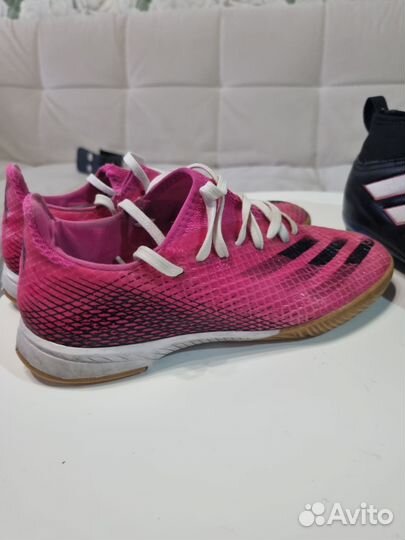 Футбольные бутсы adidas
