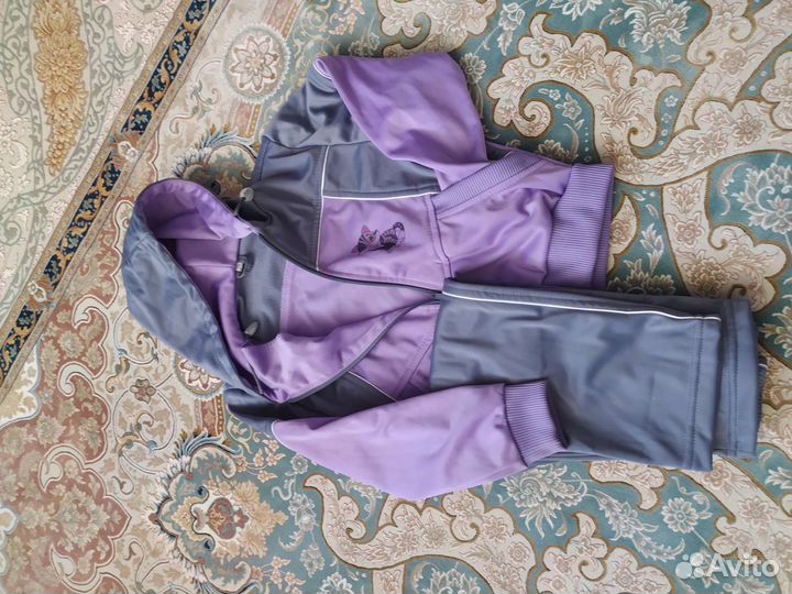 Спортивный костюм