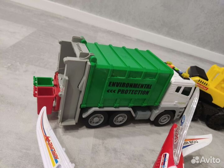 Игрушки пакетом для мальчика