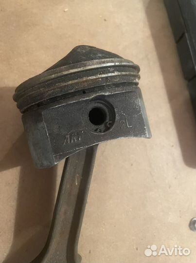 Поршень с шатуном Mitsubishi 6g74 GDI 3.5