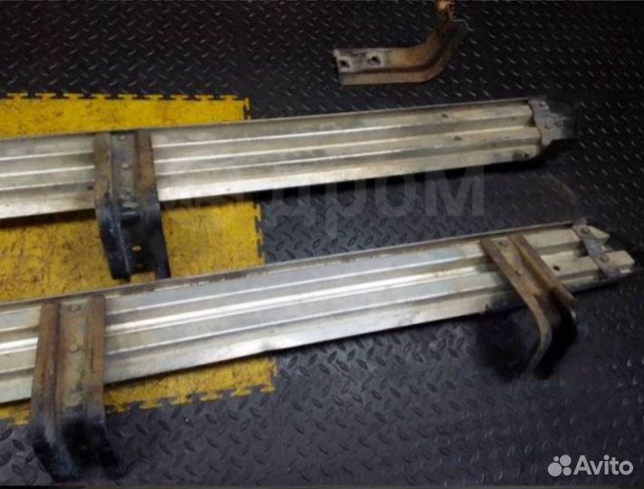 Подножки ниссан сафари Y61 пара