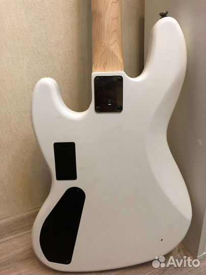Бас гитара fender squier jazz bass