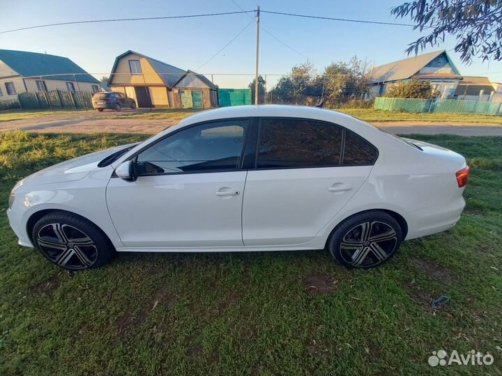 Volkswagen Jetta 1.6 МТ, 2015, 192 000 км