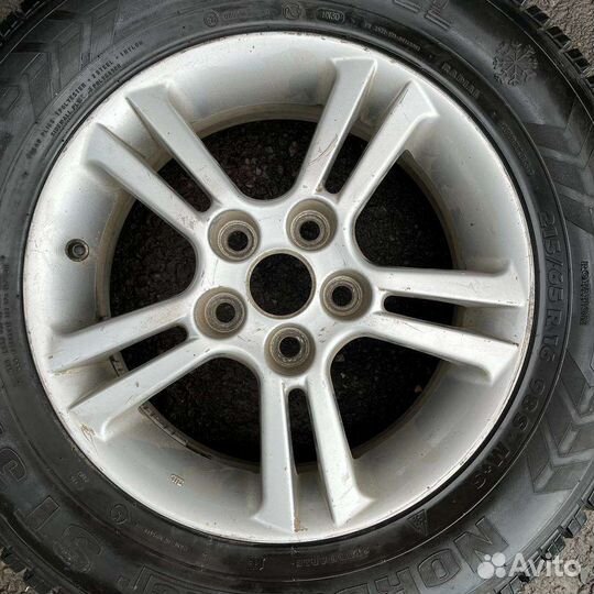 Зимние колёса 215/65/16