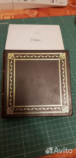 Шкатулка для ювелирных украшений