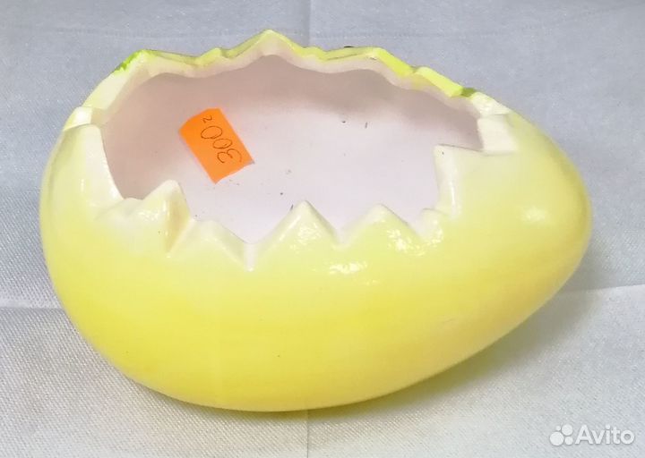 Подарок сувенирное яйцо-вазочка