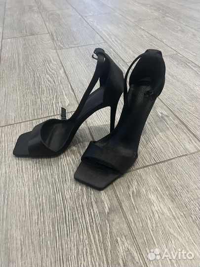 Босоножки р.38