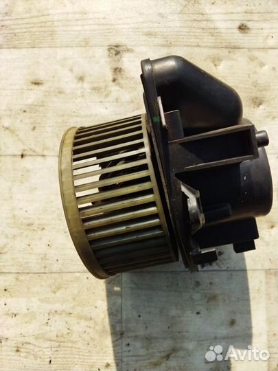 Вентилятор отопителя Fiat Doblo 223 05-15