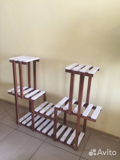 Стойка для цветов деревянная