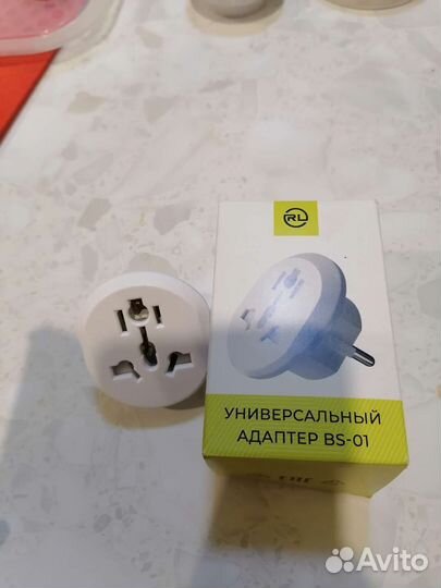 Универсальный адаптер
