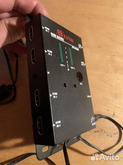 Продам матричный видео коммутатор hdmi 4х2 AVLink