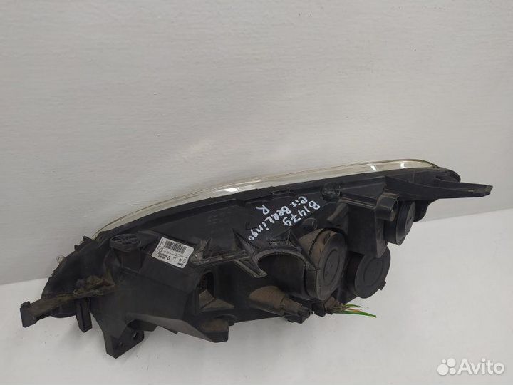 Б/У Б/У Фара правая Европа. 9682828180