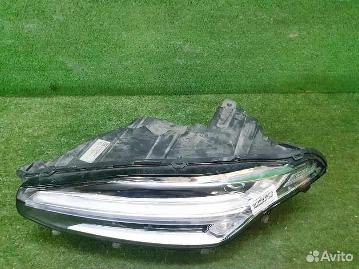 Фара левая Volvo XC90