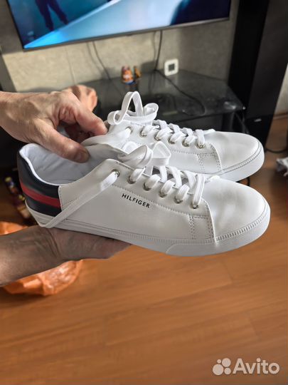 Tommy Hilfiger women's Laddin