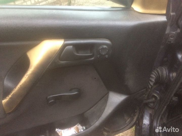 Volkswagen Vento, 1993