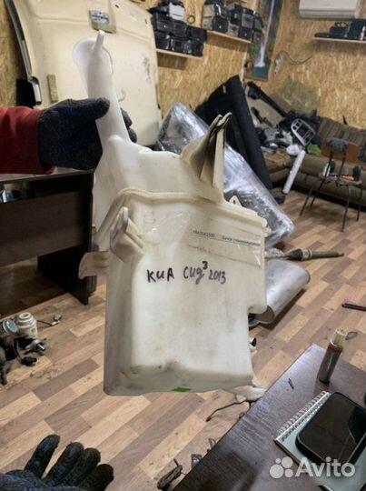 Бачок омывателя Kia Ceed 2