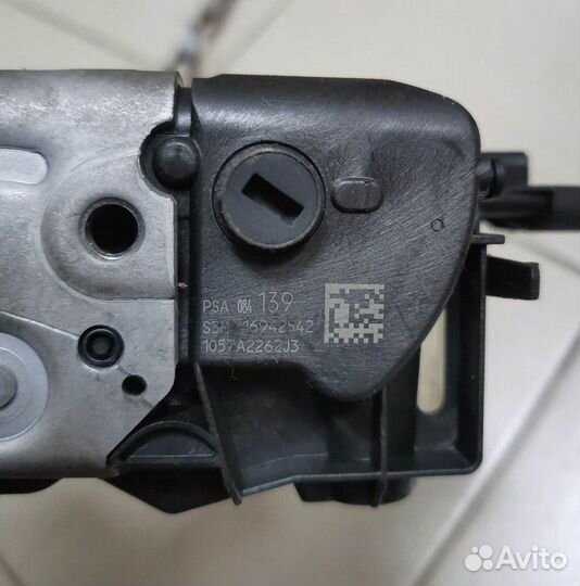 Замок двери передней левой Peugeot Expert III