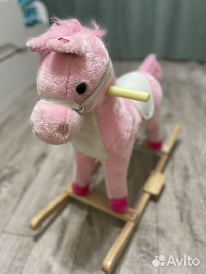 Детская качалка лошадь