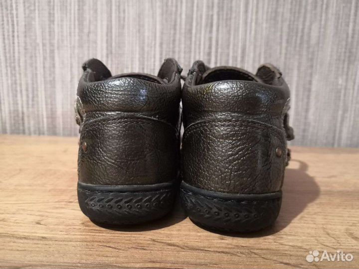 Ботинки на девочку