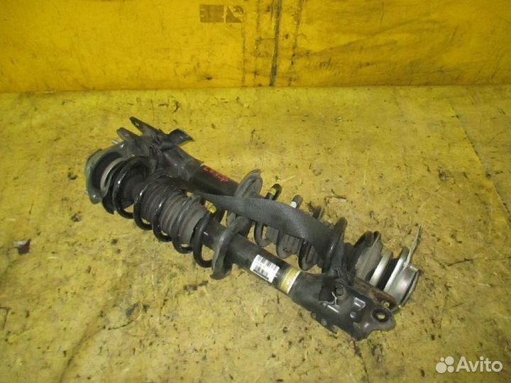 Стойка амортизатора на Daihatsu Tanto L375S KF-DET