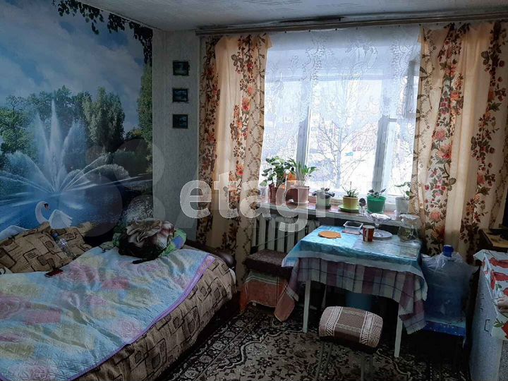 Комната 28 м² в 2-к., 3/5 эт.