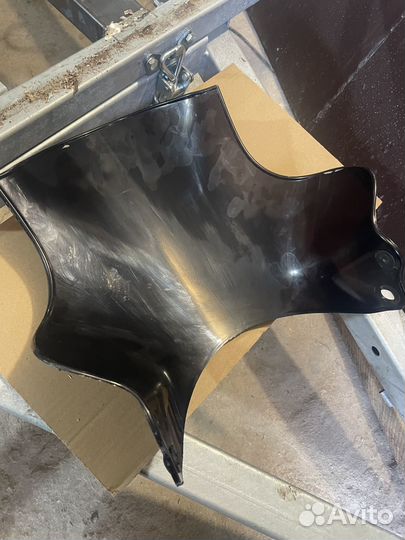 Ветровое стекло. Стояло на Honda Hornet 2001 г