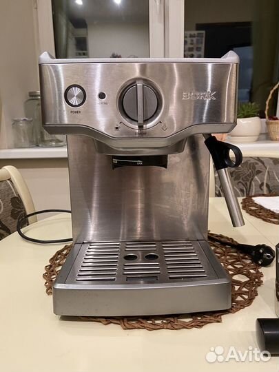 Кофеварка рожковая bork