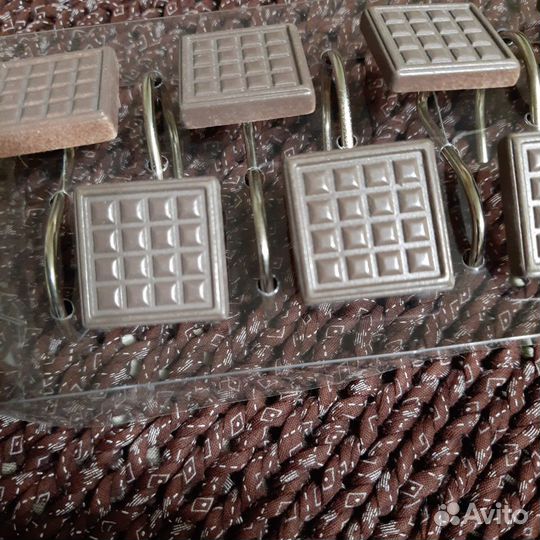 Крючки для шторки в ванной