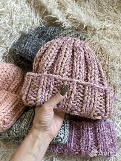 Шапка женская вязаная ручная работа
