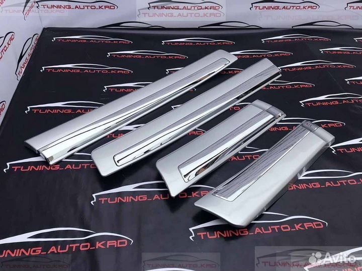 Молдинги дверей Toyota Land Cruiser 200 G3726