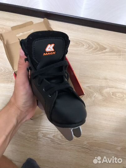 Коньки детские, размер 25