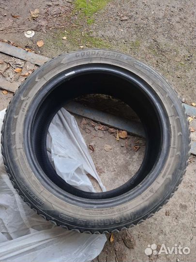 Goodyear UltraGrip Ice Arctic SUV 275/45 R20