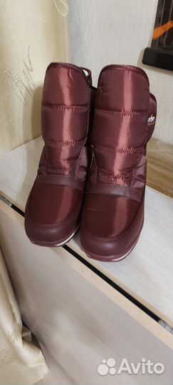 Дутики женские